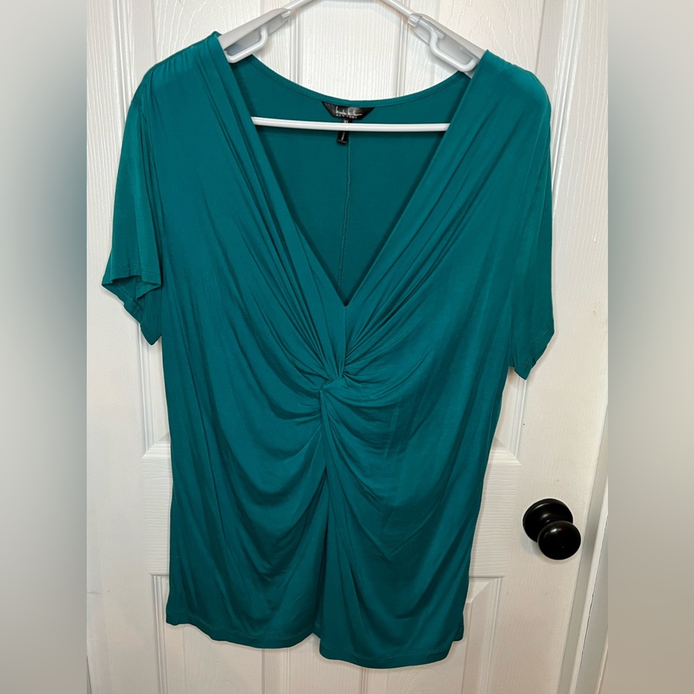 Nicole Miller blouse, size XL. 97% rayon, 3% spandex